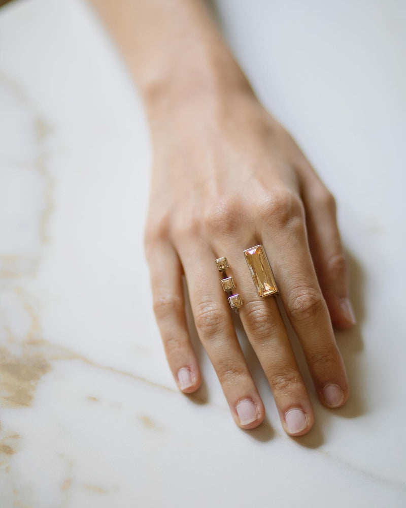 Fay Baguette Ring